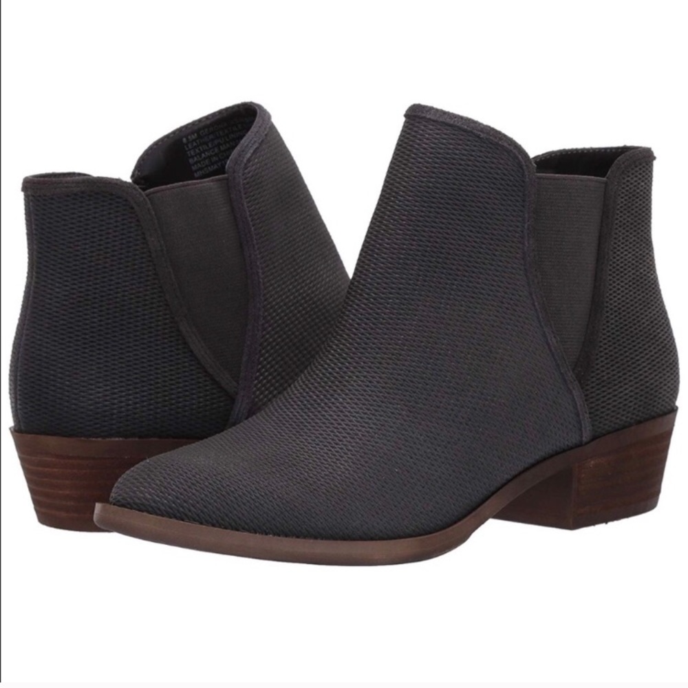Kenzie Gerona Gray Suede Bootie